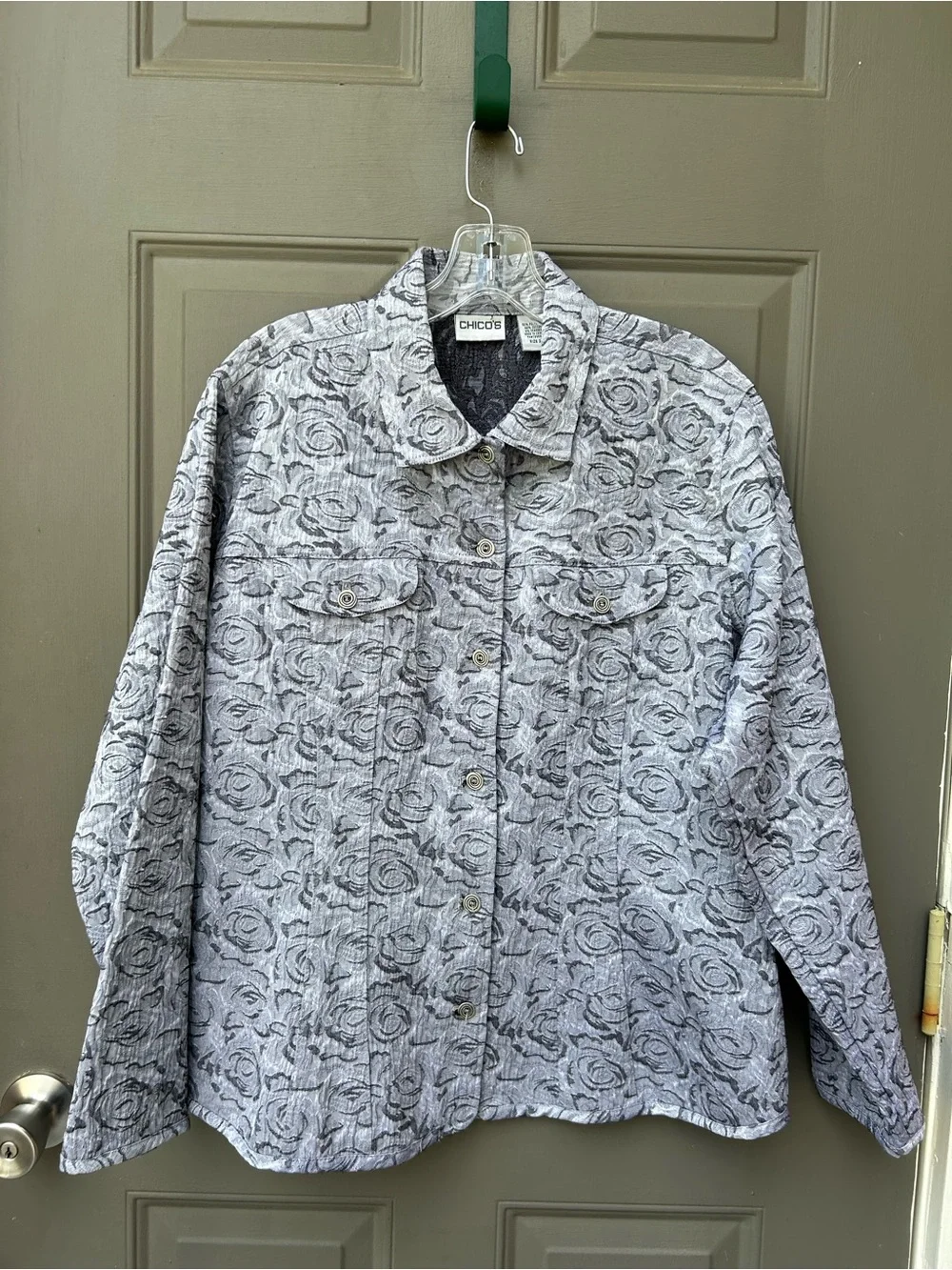 Chico's Gray Floral-Print Lightweight Jacket